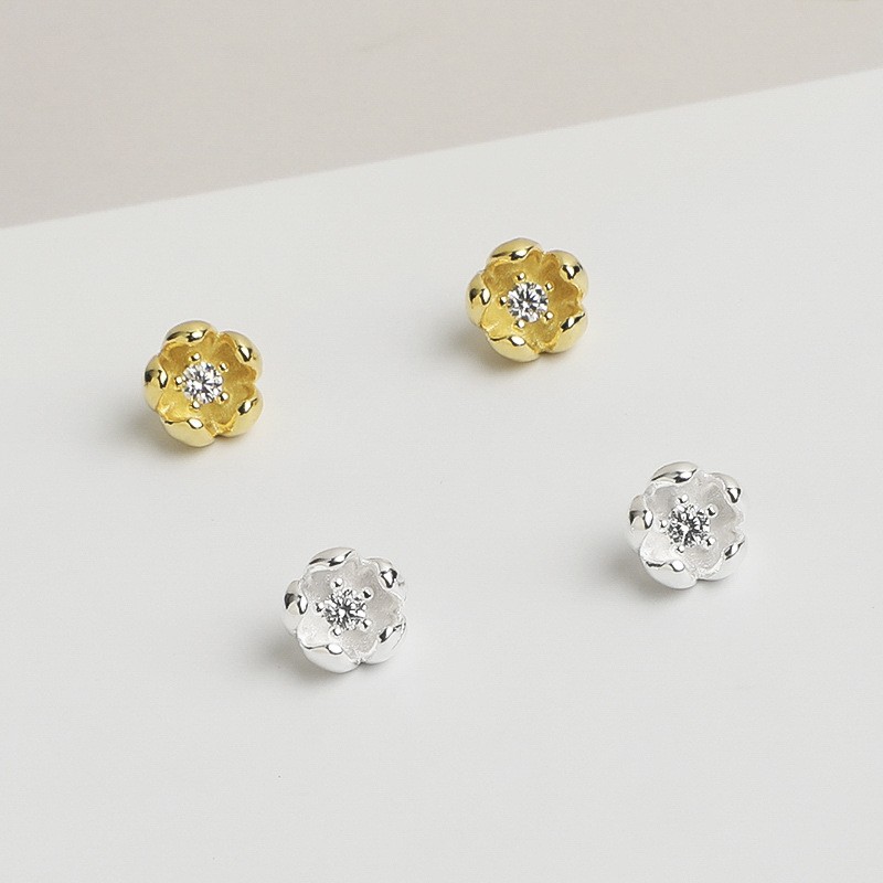 Jewelry Making In La - Miniaturowy zawieszek w kształcie kwiatka ze